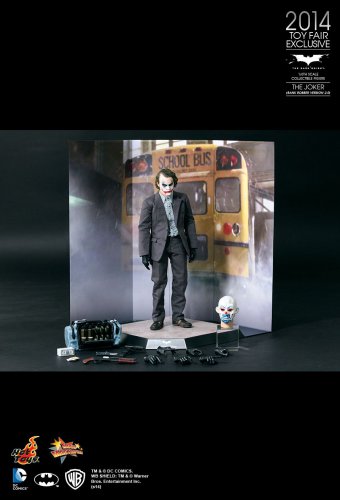 Hot Toys The Dark Knight : The Joker (Bank Robber Version) Collectible Figure