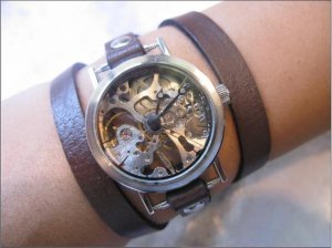 Handmade Unisex Steampunk Mechanical watch with a lovely skeleton pattern WORLDWIDE FREE SHIPPING