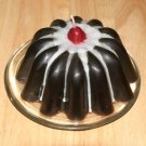 Bundt Cake Candle - Devil's Food