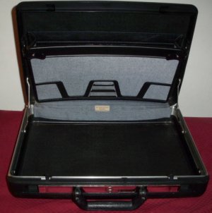 VTG Samsonite Delegate Hard Briefcase, No Keys ~ EUC ~