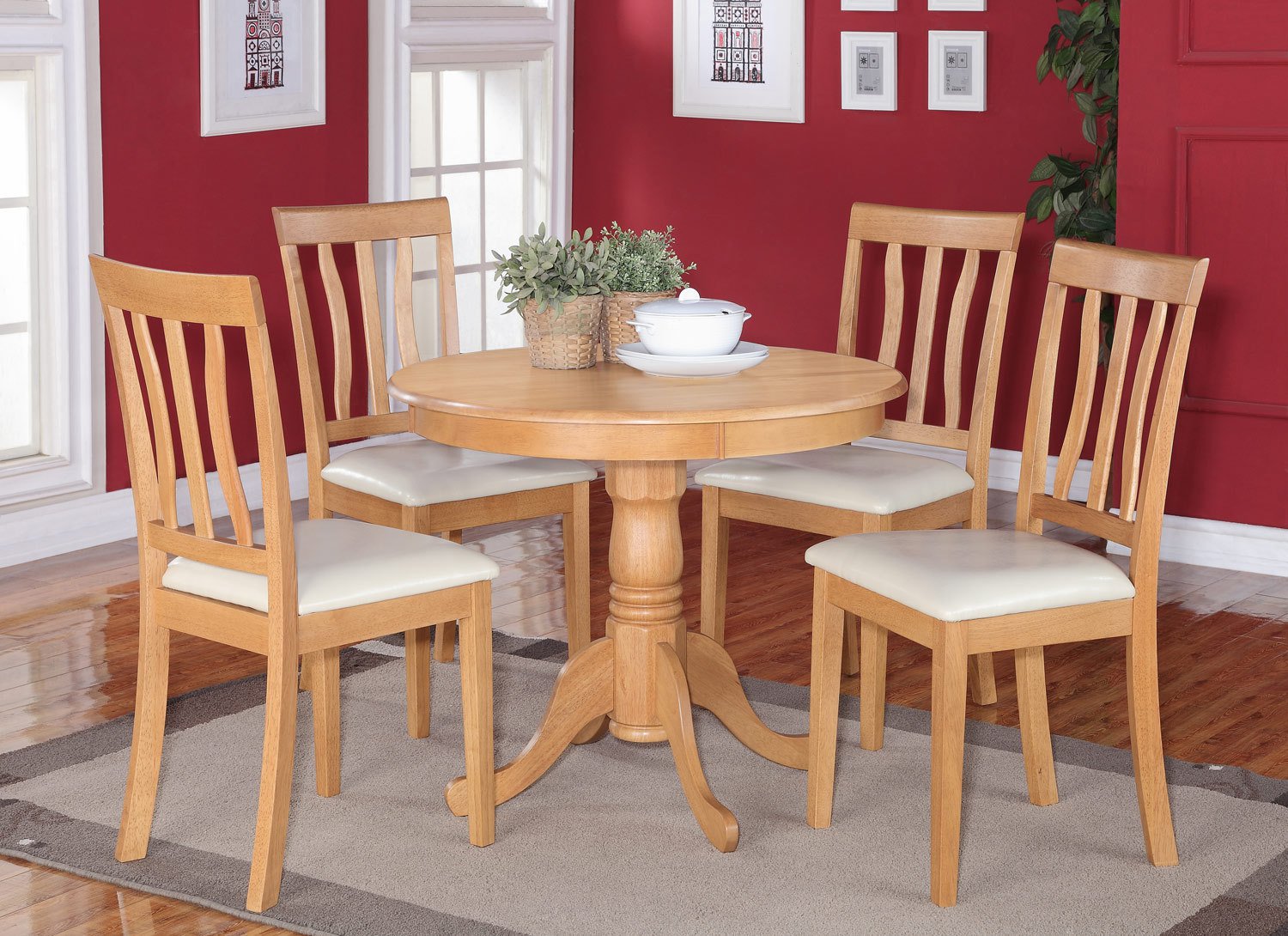 5PC ROUND DINETTE TABLE SET AND 2 FAUX LEATHER UPHOLSTERED SEAT CHAIRS IN OAK