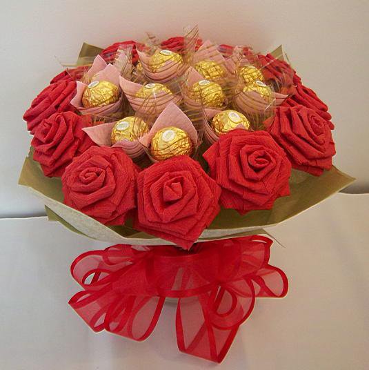 Red Crinkle Paper Rose Chocolate Bouquet 12 Origami Rose Valentine's ...