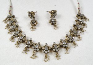 STUDIO DESIGNER VICTORIAN ANTIQUE FINISH REVERSE AD NECKLACE EARRING SET F68