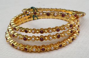GENUINE INDIAN POLKI GOLD FINISH PEARL RUBY BRIDAL JEWELRY BANGLE 4PC 2.4 162