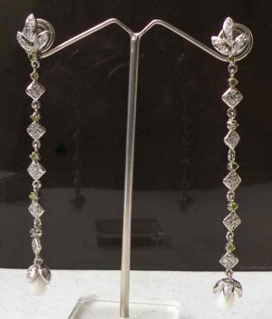 CHARMING SILVER PL LONG VICTORIAN AMERICAN PEARL PERIDOT DESIGNER EARRINGS 185