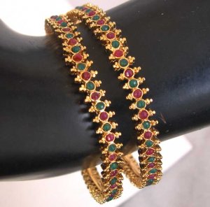 GORGEOUS 2PC INDIAN GOLD FINISH RUBY EMERALD BANGLE BRIDAL BRACELET 2.6" VB210