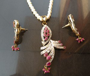 Antique Sterling Silver Style Gemstone Pendant Set with earring SIG54R