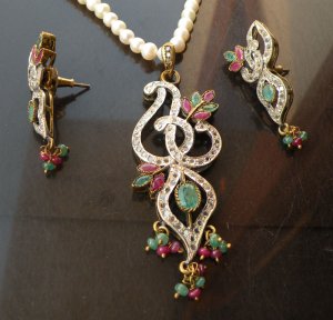 Antique Sterling Silver Style Gemstone Pendant Set with earring SIG55M
