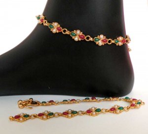 INDIAN GOLD FINISH PEARL RUBY EMERALD POLKI FASHION BRIDAL ANKLET PAYAL 2PC AP2