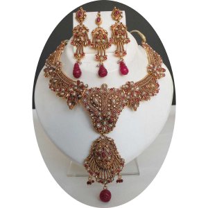 4 PC BOLLYWOOD INDIAN GOLD FINISH RUBY PEARL POLKI BRIDAL SARI NECKLACE SET F87N