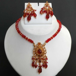 GORGEOUS! GOLDTONE SIMULATED CZ BEADS ( GLASS ) POLKI FASHION NECKLACE SET PN663