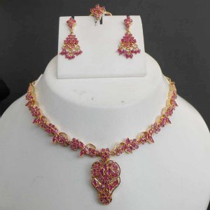 NEW 4 PC GOLD FINISH INDIAN BRIDAL SARI DESIGNER JEWELRY RUBY NECKLACE SET Fr2