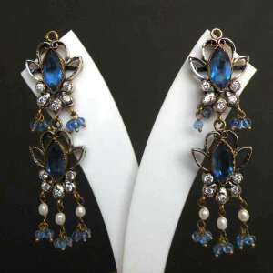 PREMIUM INDIAN JEWELRY VICTORIAN SIMULATED CZ SAPPHIRE PEARL EARRING PAIR fve51