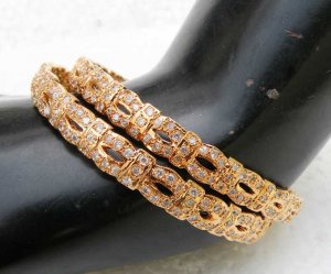 AWESOME! 2Pc GOLD FINISH SIMULATED AMRICAN AD JEWELRY BANGLE BRACELET 2.8 RB117