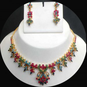 BOLLYWOOD DESIGNER PREMIUM  GOLDTONE MULTI GEMSTONE RUBY NECKLACE EARRING RE144