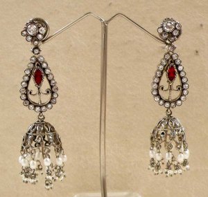 VICTORIAN STYLE SILVER TONE PREMIUM SIMULATED CZ RUBY PEARL JHUMKI EARRINGS F22