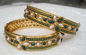 Shinning Emerald Pearl Indian Bollywood Bangles Bracelets Kadas ERT EHS 2x vb573