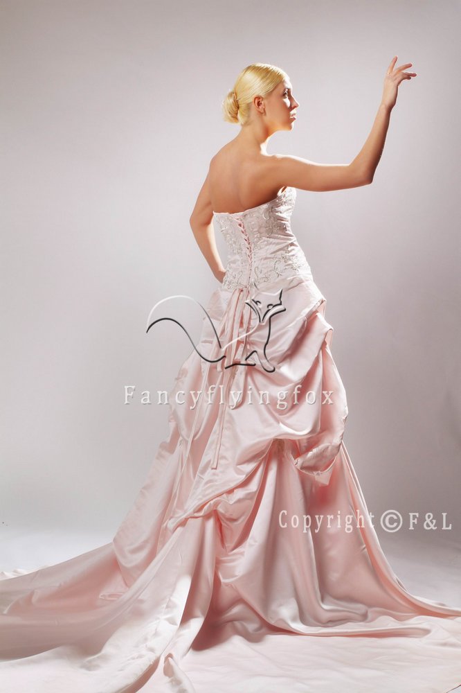Discount Strapless Satin Western Wedding Dress 25591
