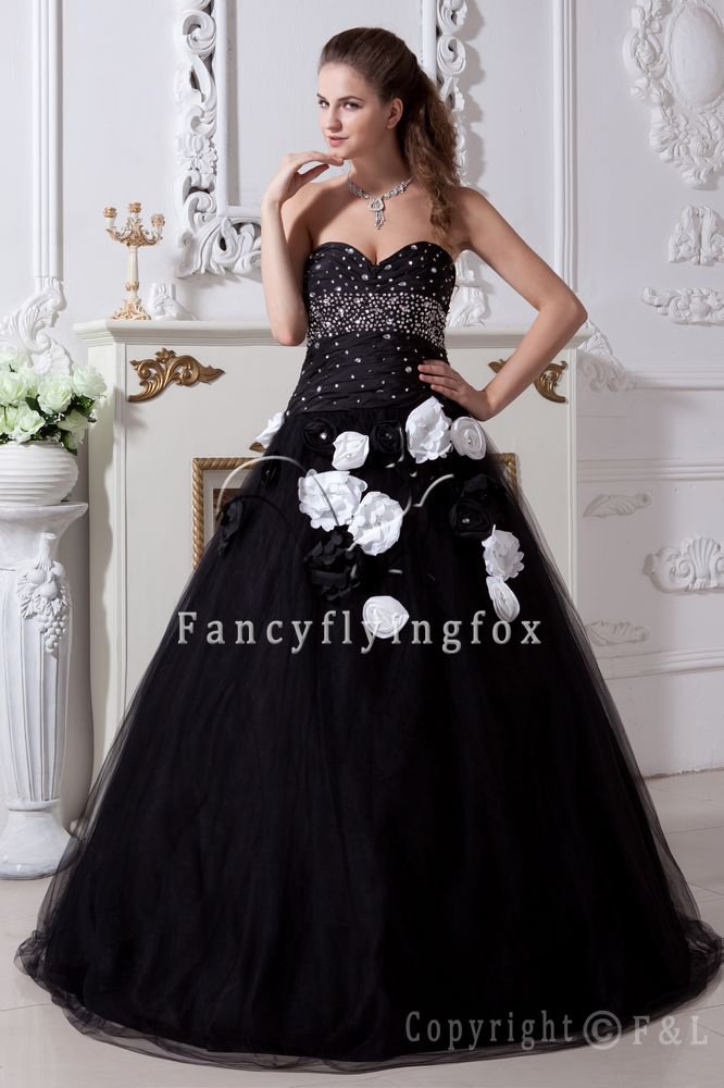 2011 Black and White Sweetheart Princess Quinceanera Dresses 001