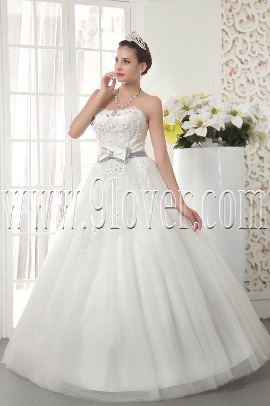 shallow sweetheart ball gown floor length wedding dress IMG-5512