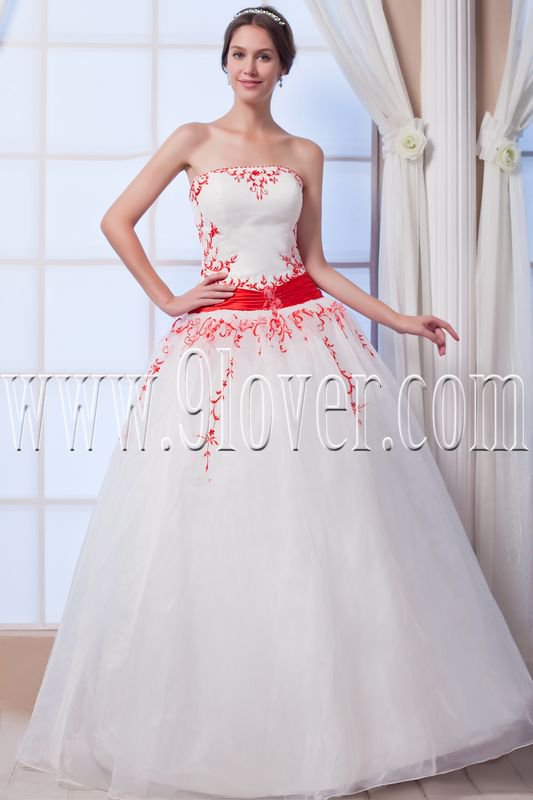 stunning white tulle strapless ball gown floor length wedding dress with embroidery IMG-7617