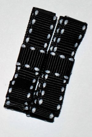 Black Bow Clippies