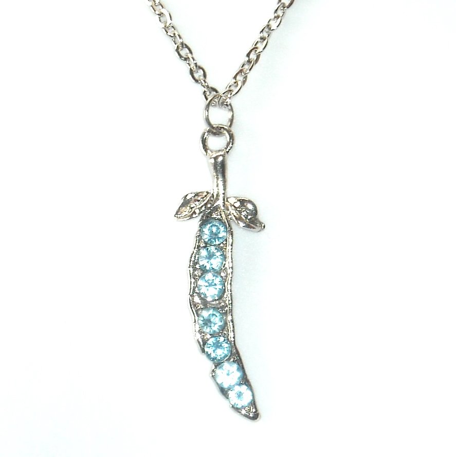 Blue Rhinestone Multi Stone Faceted Design Necklace