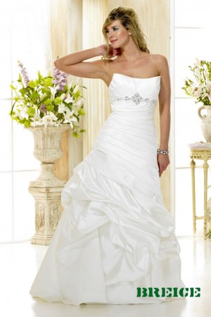 Custom made A-line wedding dresses 2011 AD010
