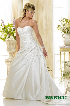Custom made A-line wedding dresses 2011 AD015