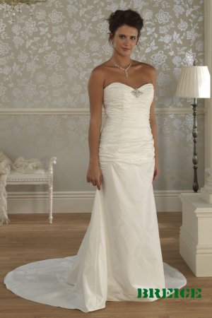 Custom made wedding dresses ADW263