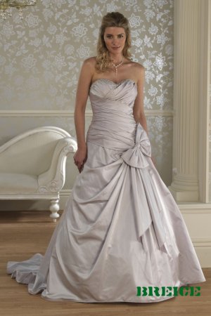 Custom made wedding dresses ADW256