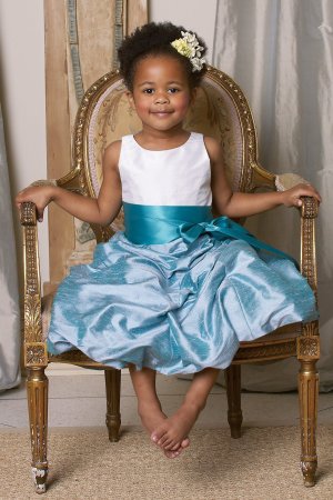 Ball Gown Scoop Floor-length Taffeta Flower Girl Dress W008
