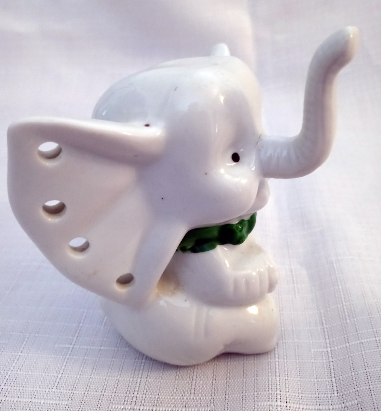 ceramic white elephant statue