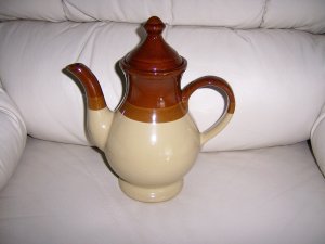 Tea Pot Clay Type With Cover