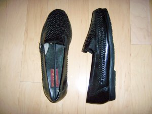 Black Loafers by Lion's Den Size 12EEE BNK167
