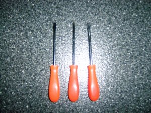 Set Of Three Screw Drivers  BNK1886