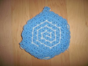 Pot Holder Knitted Blue/White BNK189