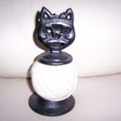 String Cord On Cat Holder BNK274