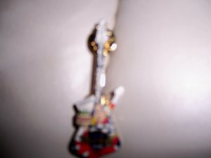 Hard Rock Pin Guitar  BNK372