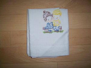 Pillow Case Set White W Teen Boy & Girl BNK367