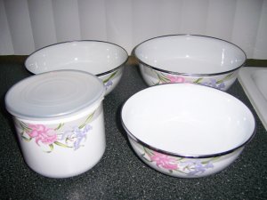 Set Of Four GMI Serving Bowls BNK401