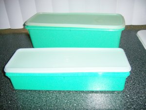 Tupperware Loaf Set Of Two Bins BNK407