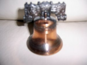 Philadelphia Copper Liberty Bell w Ringer 3x3  BNK481