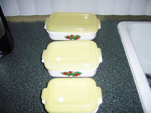 MicroWave Set Of Three w Vented Covers BNK512