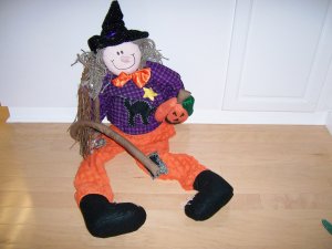 Tall Scarecrow For Halloween & Thanksgiving Greeting  BNK576
