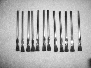 Artists Crafts Brushes 6" Long 12 To Set  BNK917