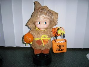 Halloween Trick & Treat Doll Dressed In Straw  BNK923
