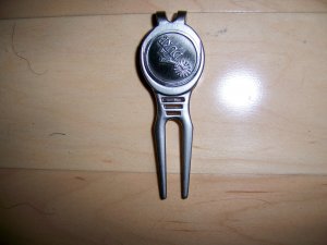The Duke Golf Marker And Divet Tool  BNK1133