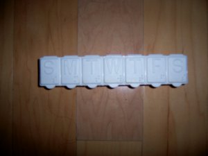 Weekly Divided Pill Box H/D Plastic Snap Shut BNK1143