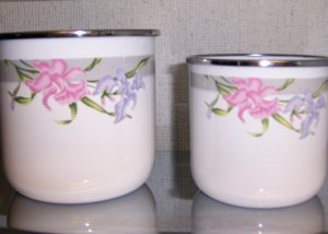 White Metal Bowls With Vegetable Design  BNK1181